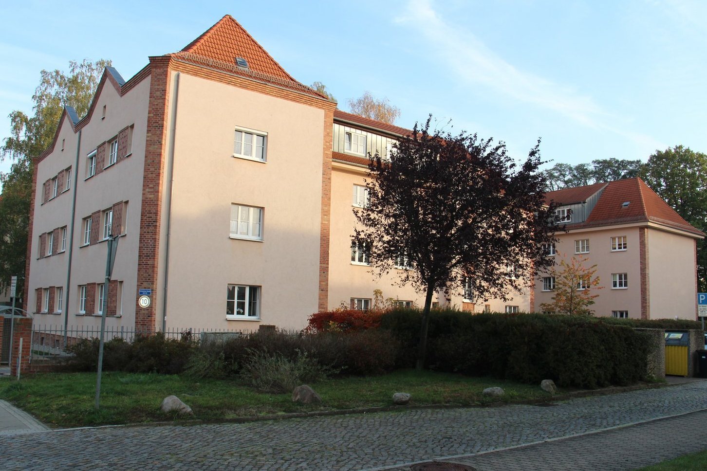 Außenansicht des Gebäude von der Seite