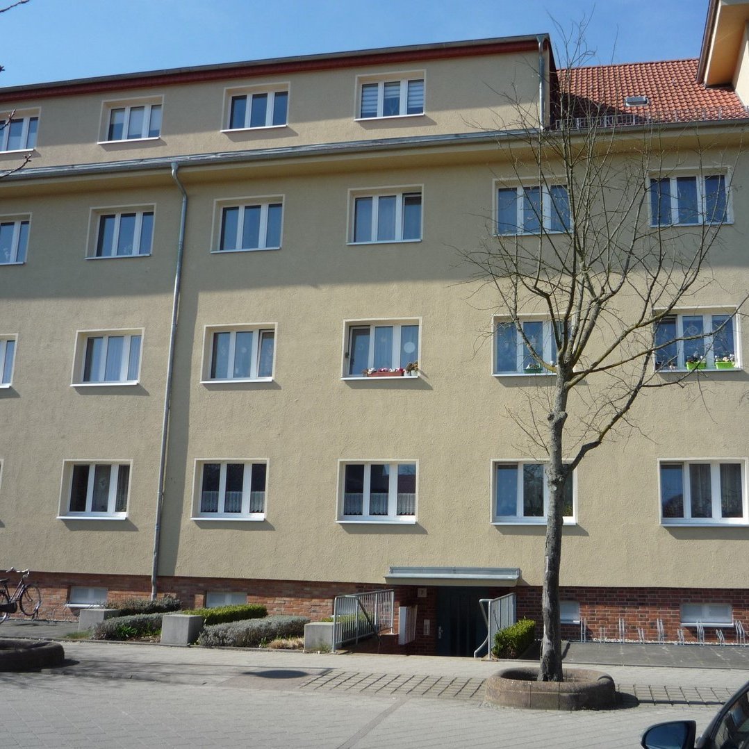 Außenansicht des Gebäudes von vorne