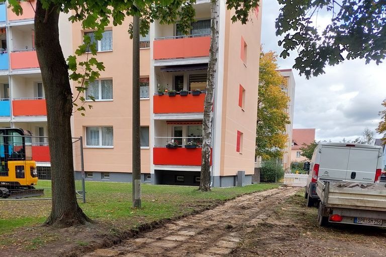 Außenansicht des Wohngebäudes der Franz-Maecker-Straße